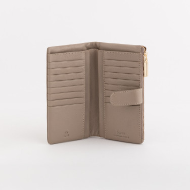 photo 1 - carpisa  photo 0